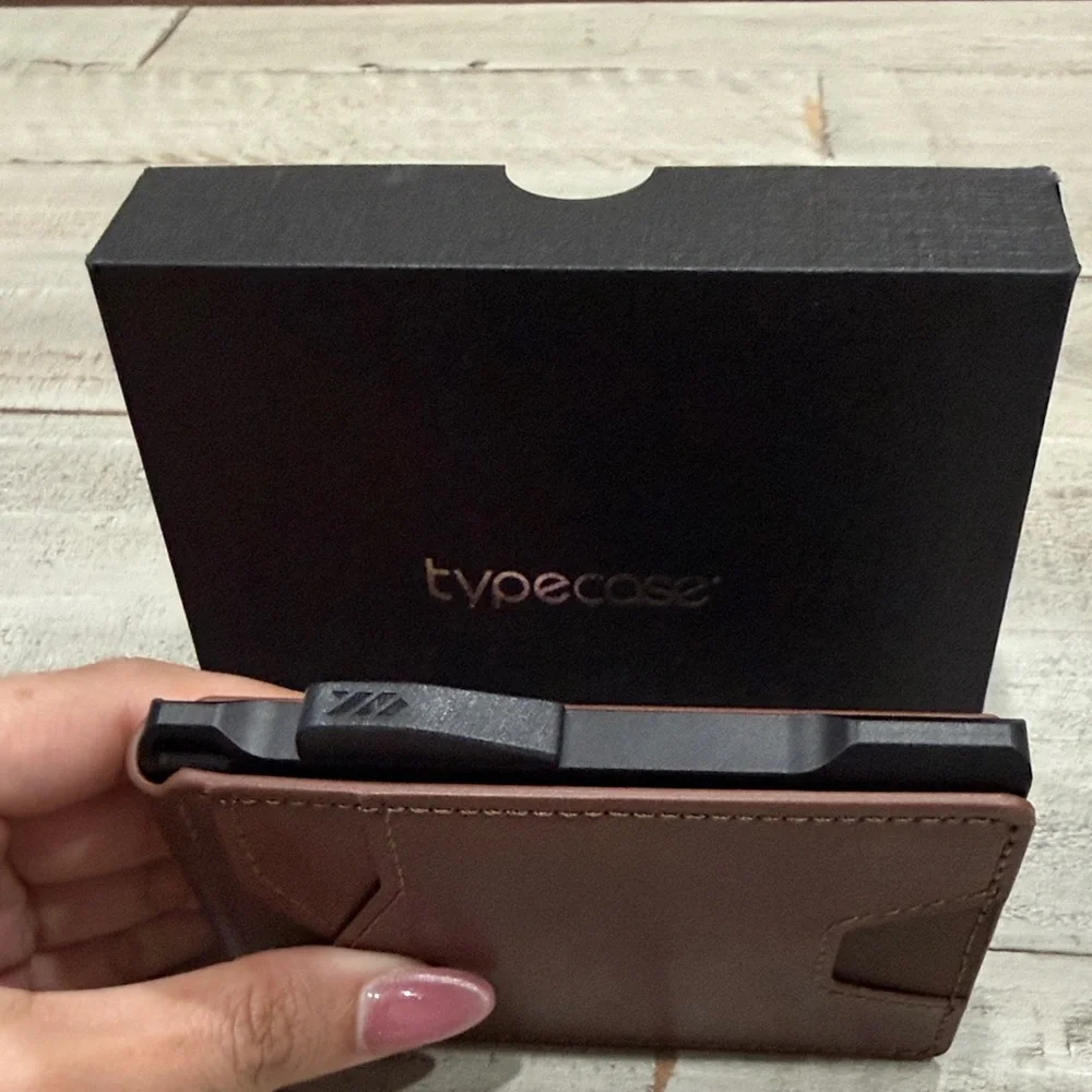 TYPECASE men’s credit card and money wallet